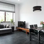 Black&White Apartment