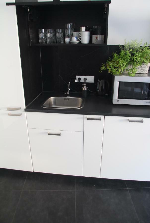 Black&white Apartament *